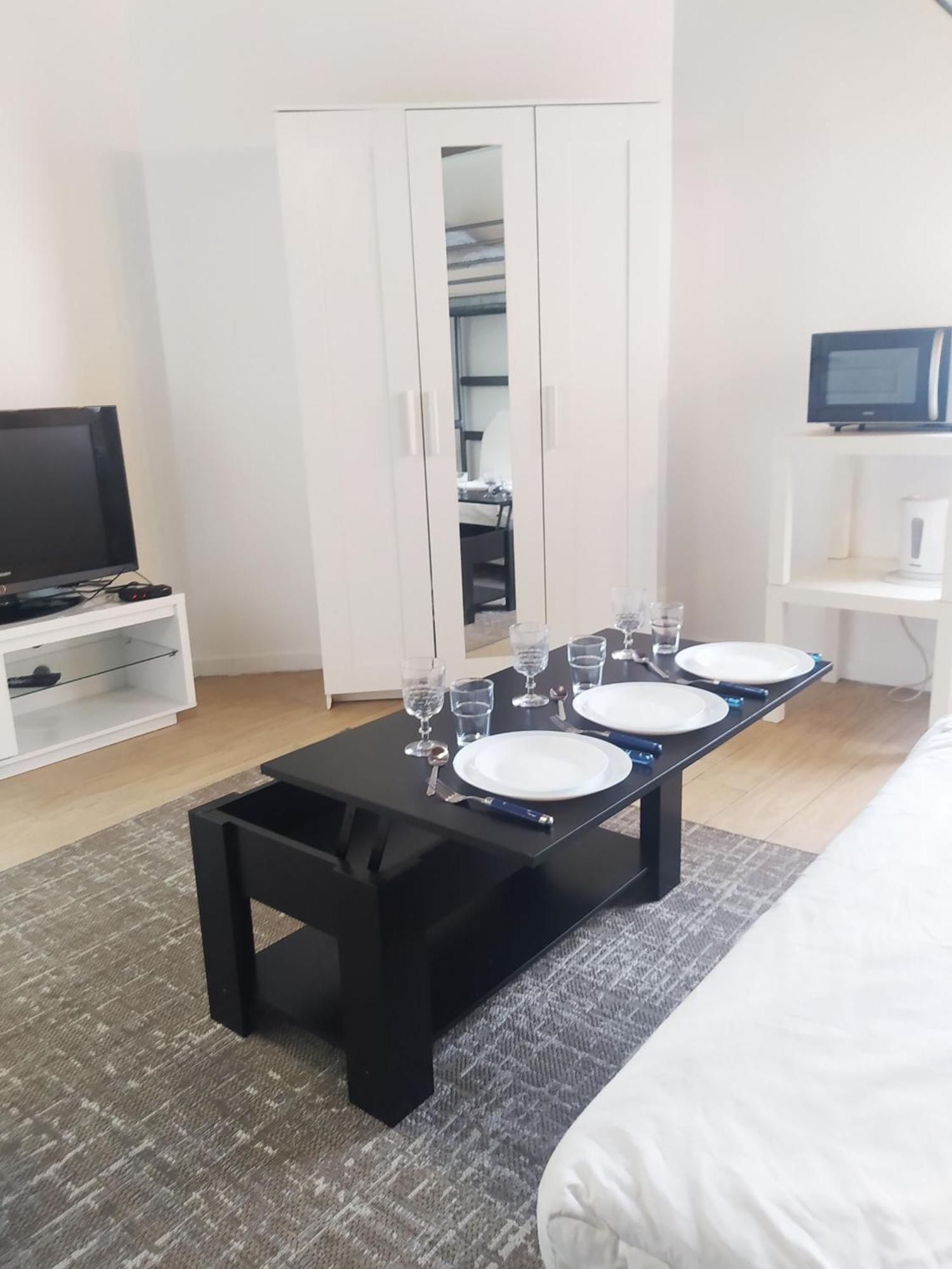 Apartment Au Calme Proche Rer Stade De France Paris